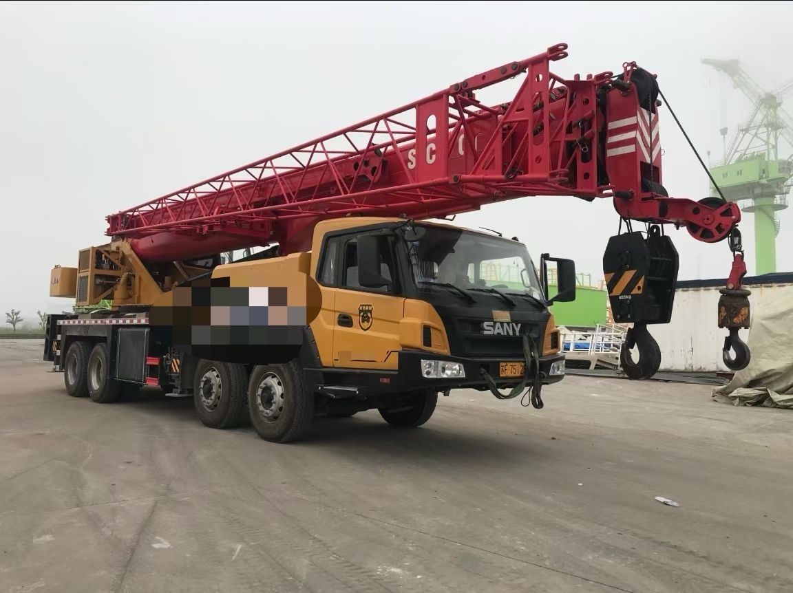 安康市工厂设备吊装租赁吊车