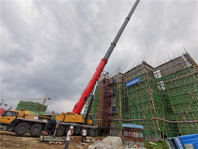 安康市吊车租赁需要注意事项