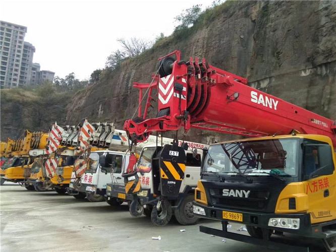 安康市吊车出租按什么计费？台班费、单次费、里程费怎么算？